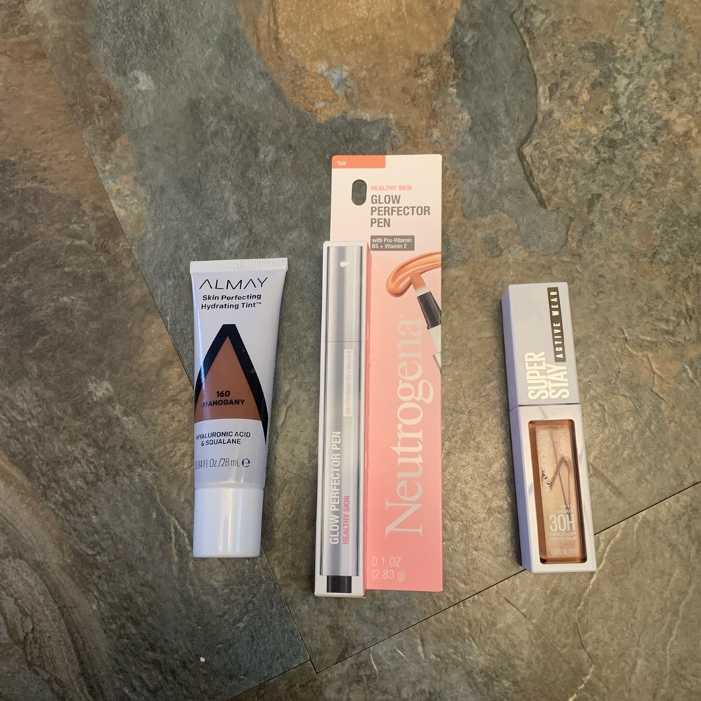 3 brand new mixed makeups. Med-dark shades